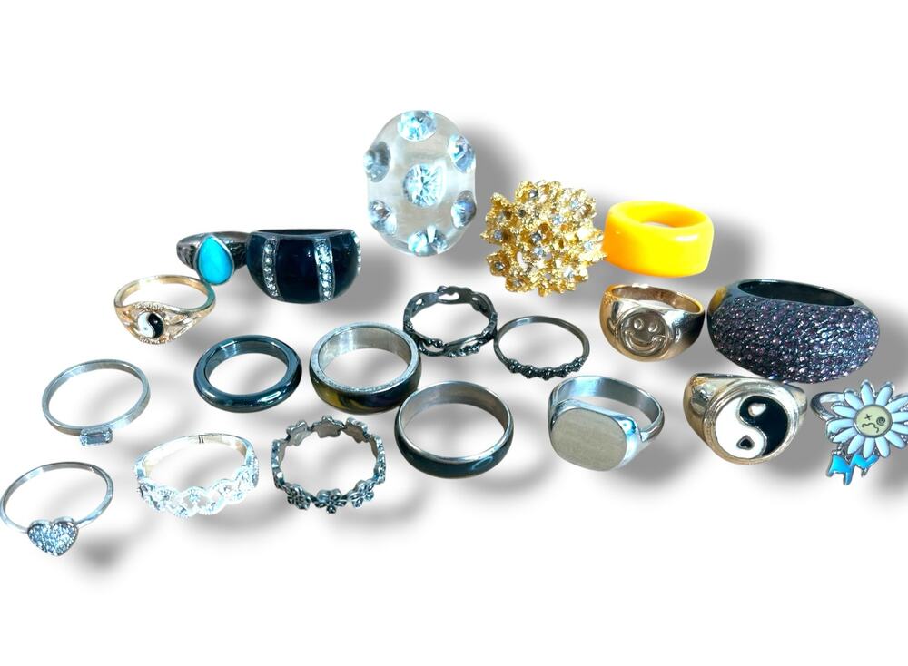 20pc Fashion Ring Lot Mixed Metals Styles Great for Resale Various Sizes